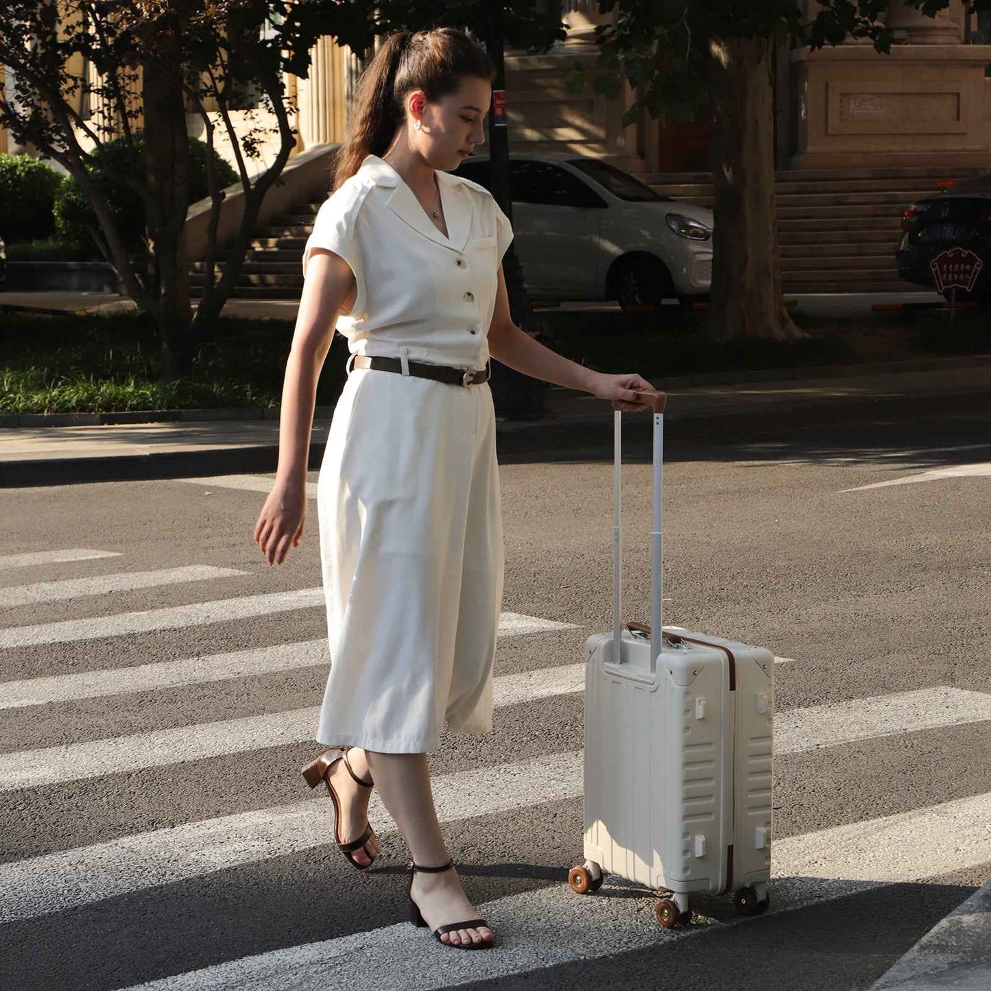 Tavoxda Lightweight Cabin Suitcase Cream