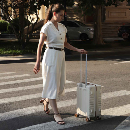 Tavoxda Lightweight Cabin Suitcase Cream