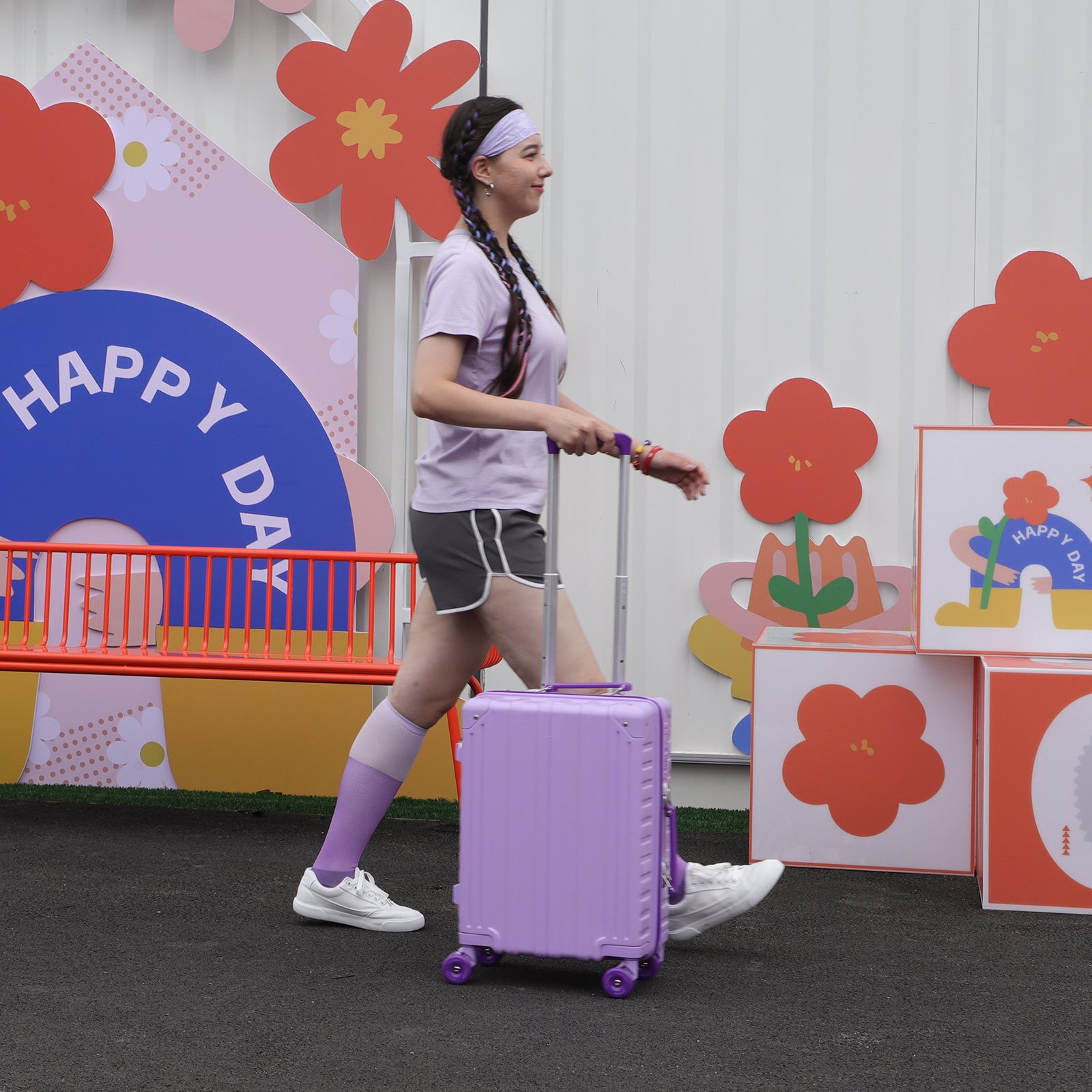 Lightweight PC Cabin Suitcase with Silent Wheels & TSA Lock Purple | Tavoxda